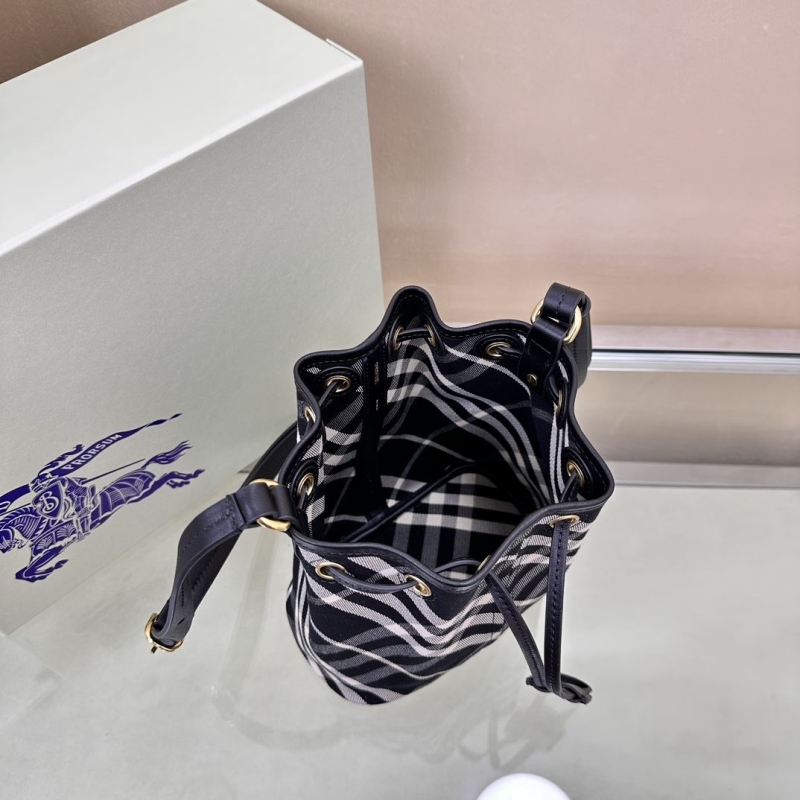 Bv*b*rry bucket bags